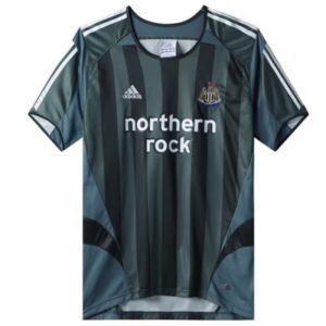 2ª Equipación Newcastle 2005/06